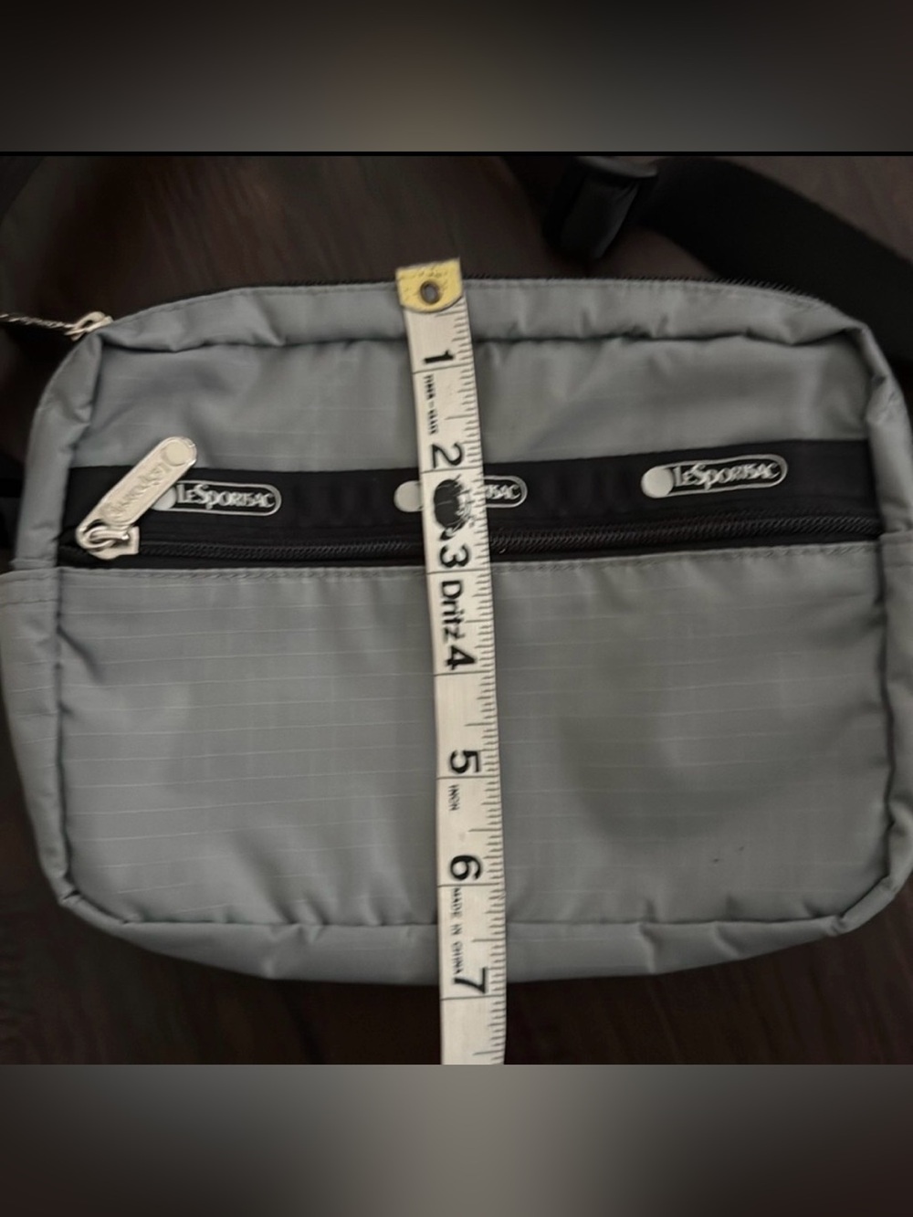 LeSportsac CROSSBODY BELT BAG GRAY NYLON BLACK DETACHABLE ADJUSTABLE STRAP - Picture 4 of 8